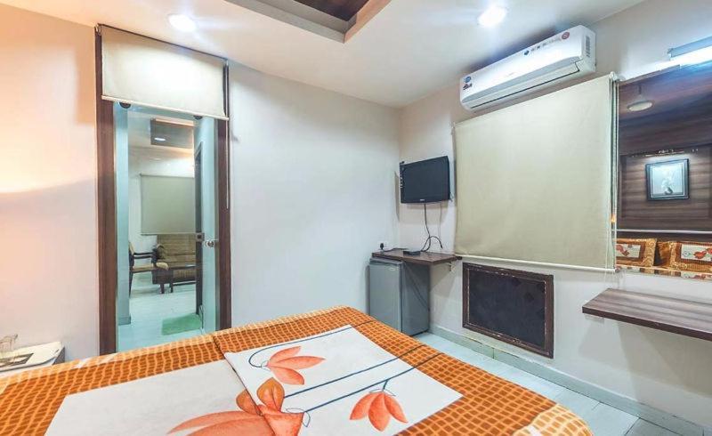 Hotel Tara International Hyderabad Exteriör bild