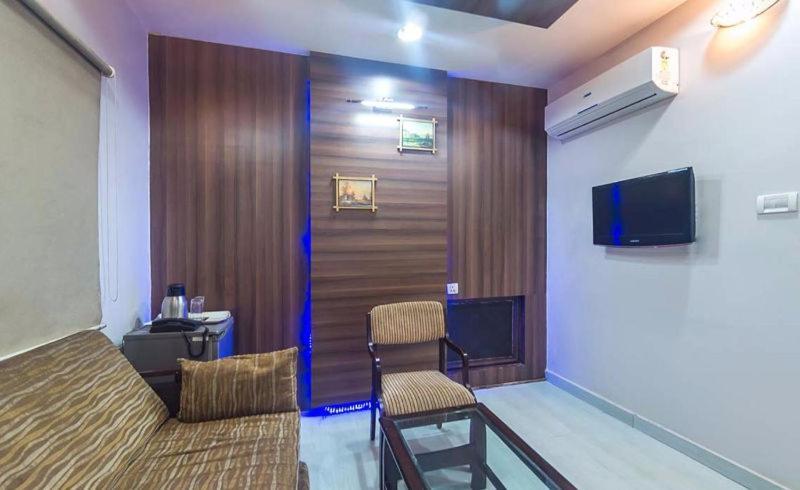 Hotel Tara International Hyderabad Exteriör bild