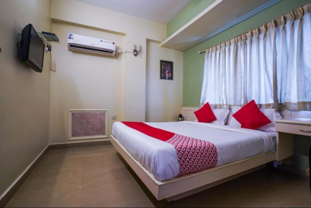 Hotel Tara International Hyderabad Exteriör bild