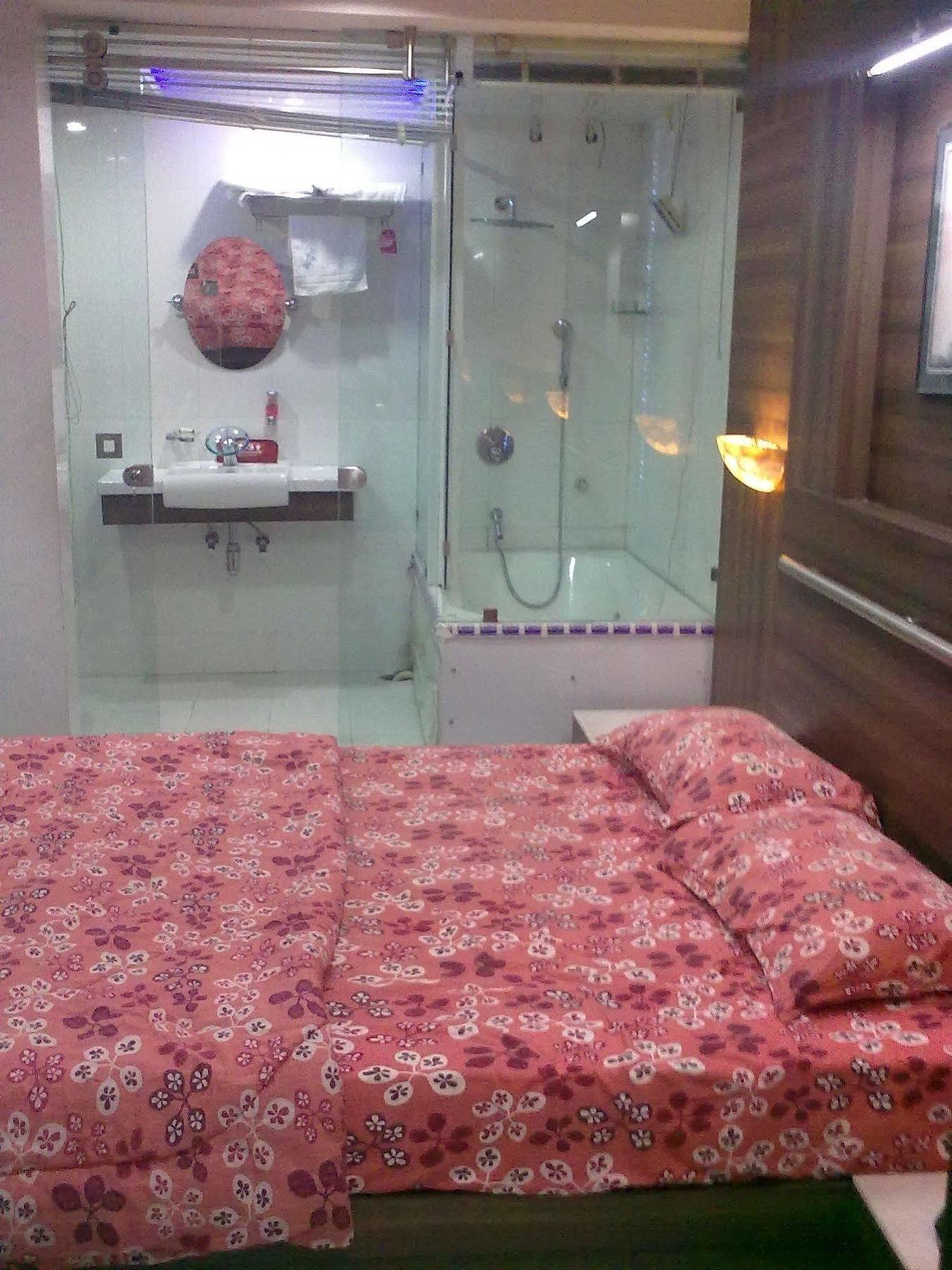 Hotel Tara International Hyderabad Exteriör bild